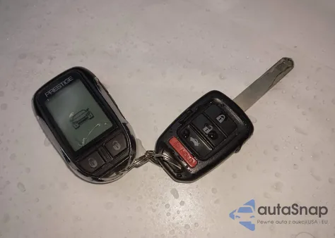 2018 Honda Civic Lx z USA, uszkodzony, nr VIN 19XFC2F56JE016261